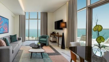 Ocean 1 Bedroom Suite Living Room